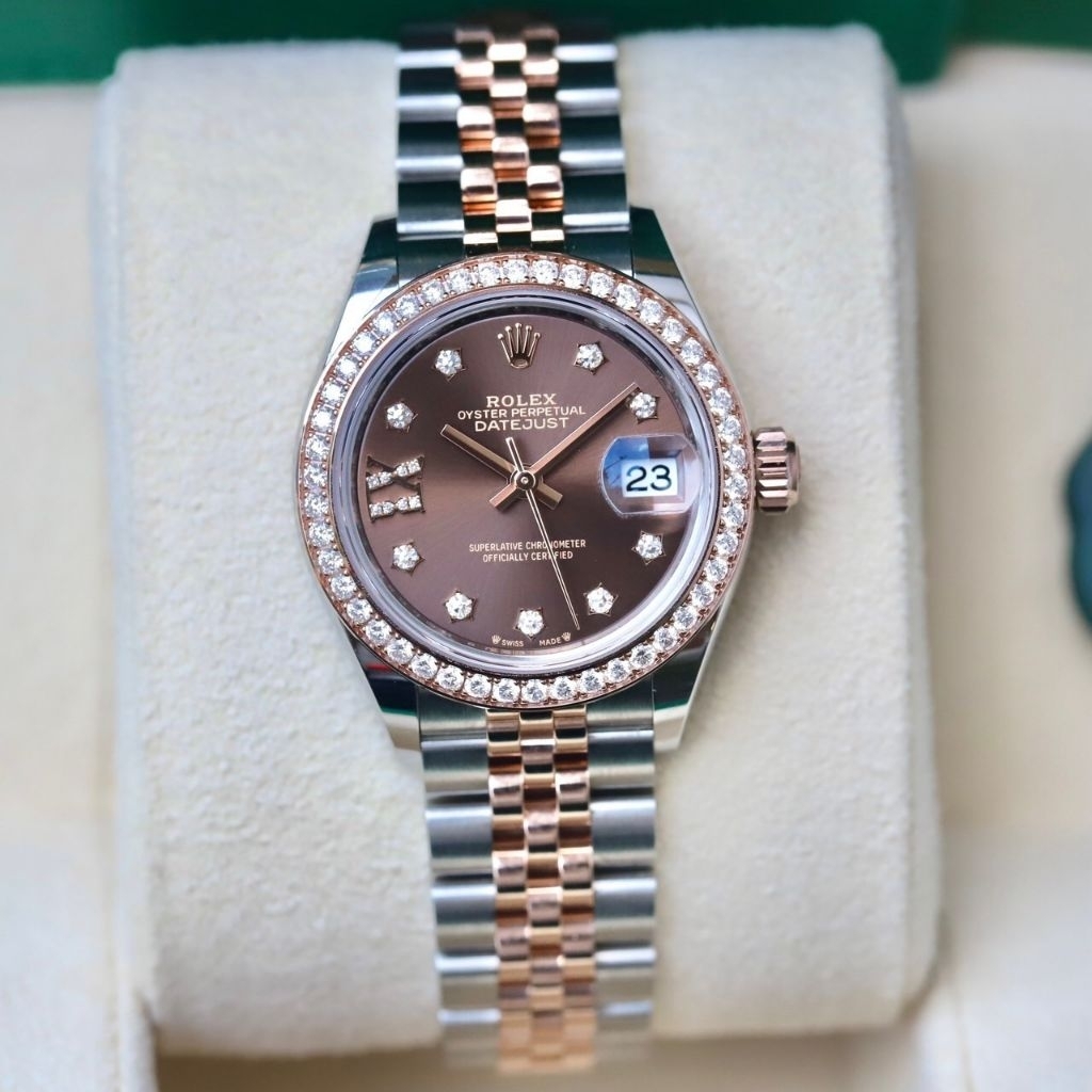Đồng Hồ Nữ Rolex date just For Lady (Niềng kim cương moiss cực sáng )Size : 28mm, Lõi máy thuỵ sỹ 26