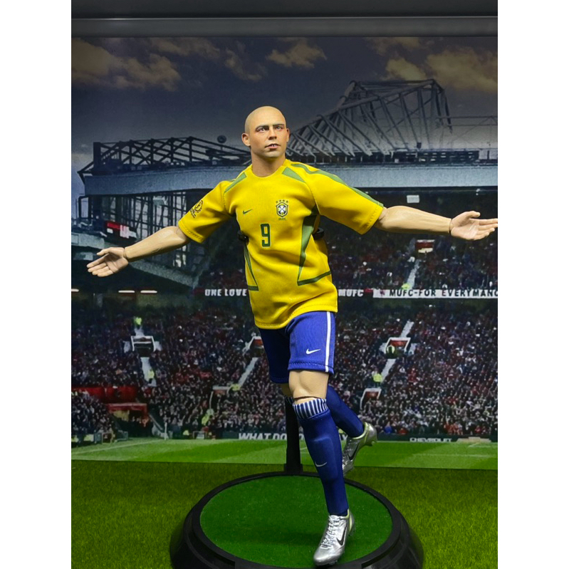 Mô hình cầu thủ Ronaldo De Lima tỷ lệ 1/6