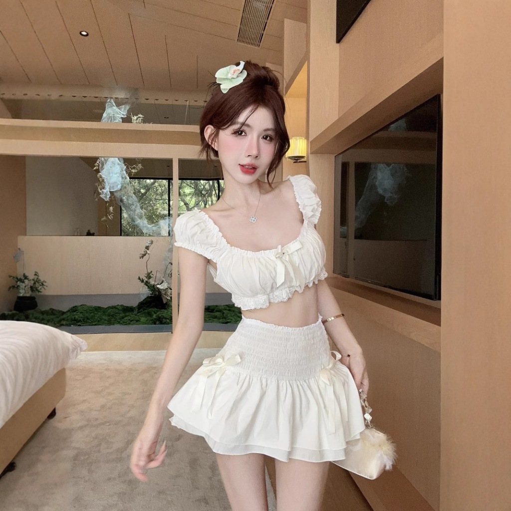 (Có Mút Ngực) Set Áo Croptop Trễ Vai Đính Nơ Ngực Mix Chân Váy Xòe Viền Ren Phù Hợp Đi Biển, Du Lịch | BigBuy360 - bigbuy360.vn
