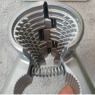 Kẹp tách hạt óc chó hạt hạnh nhân