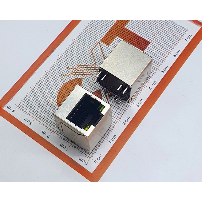 Cổng RJ45 8P8C chân đứng có đèn