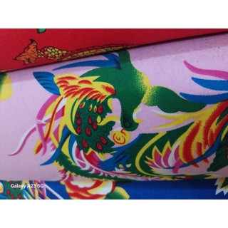 Vải thô chéo hoa hồng và chim công