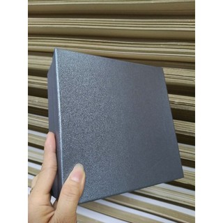 HỘP QUÀ 18X18 CAO 7CM