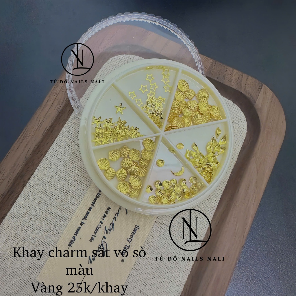 Charm sắt vỏ sò