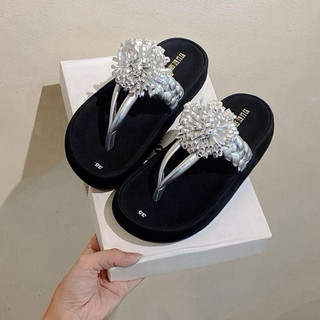  Dép Nữ N3 quai kẹp đính bông hoa cao 3cm da mềm êm nhẹ chân mũi tròn dễ phối đồ 