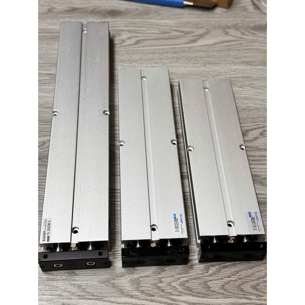 Xylanh  TN20x50S, TN20*50S TN20-50S Xy lanh 2 ty Airtac TN TN10 TN16 TN20 TN25 TN32 dẫn hướng