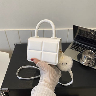 Túi xách nữ mini vuông đeo chéo da mềm phối móc thú bông – Túi đeo vai nhỏ gọn dễ thương hot trend 2025 - TXN334