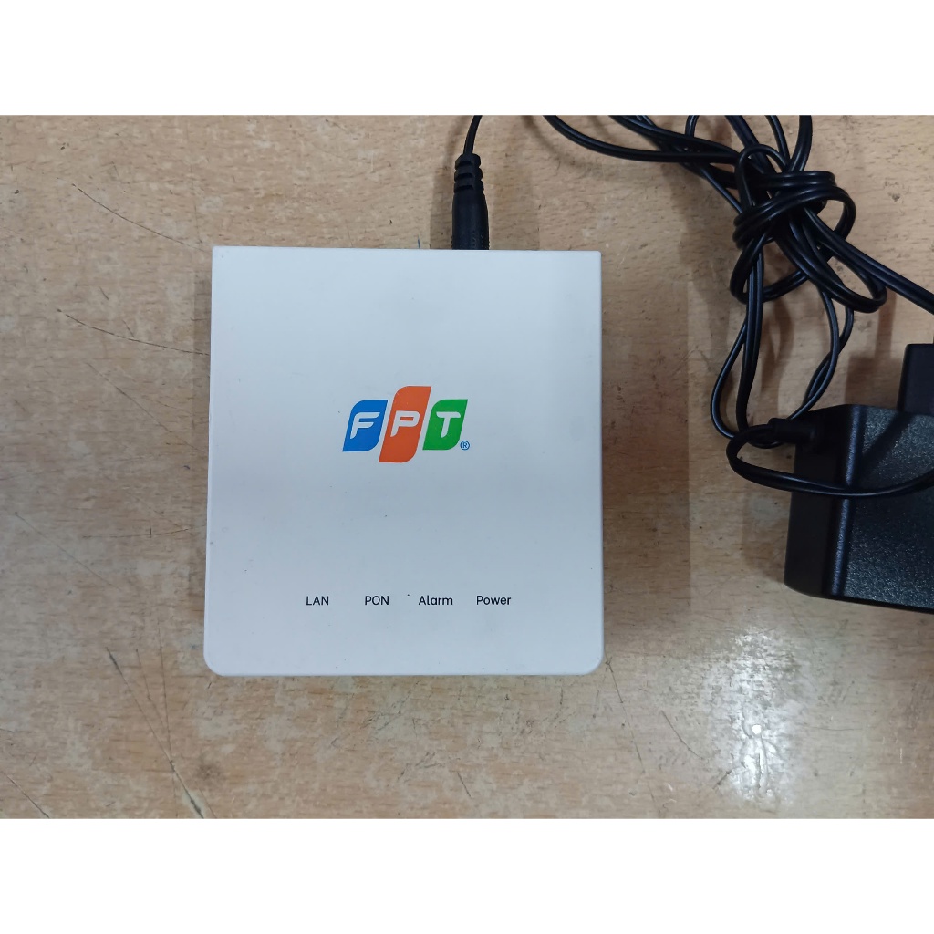 (Hàng Cũ) Bộ Chuyển Đổi Quang FPT GPON HBG1000R.