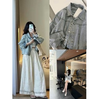 Áo Khoác Jeans Nữ Phối Viền Màu Xanh Nhạt Dáng Lỡ Form Rộng Phong Cách Cá Tính Denim Jackets