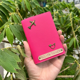 Vỏ bọc Passport khắc tên handmade