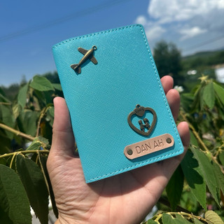 Vỏ bọc Passport khắc tên handmade