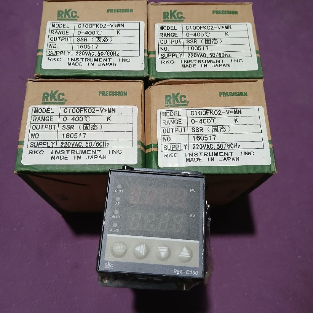 Đồng hồ nhiệt độ RKC : C100FK02