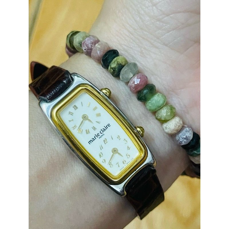Đồng hồ hiệu Marie Claire Nhật nữ tay nhỏ bao xinh xinh.
