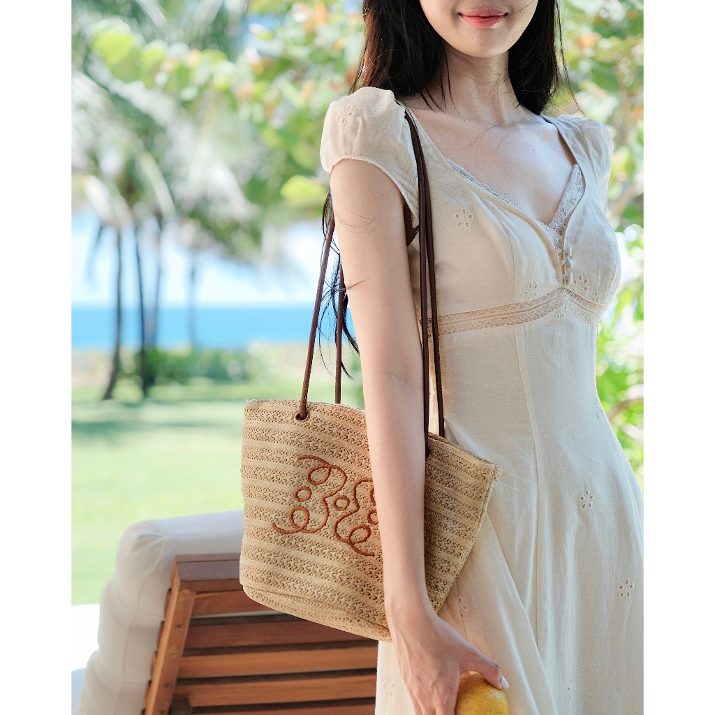 Váy dài nhẹ nhàng xô thêu hoa tiểu thư MOCA DRESS - COQUI, đầm nàng thơ dịu dàng | BigBuy360 - bigbuy360.vn