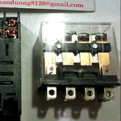 ROLE 12V 10A 14 chân kèm đế