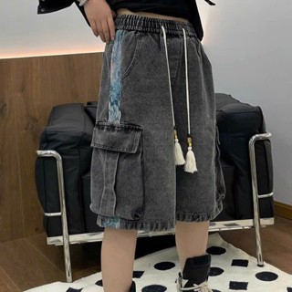 Quần Đùi Bò PHỐI DỌC HỌA TIẾT Quần Jeans Nam Nữ Unisex Ống Rộng Lưng Chun Dáng Đứng Ngắn Ngang Gối Cá Tính