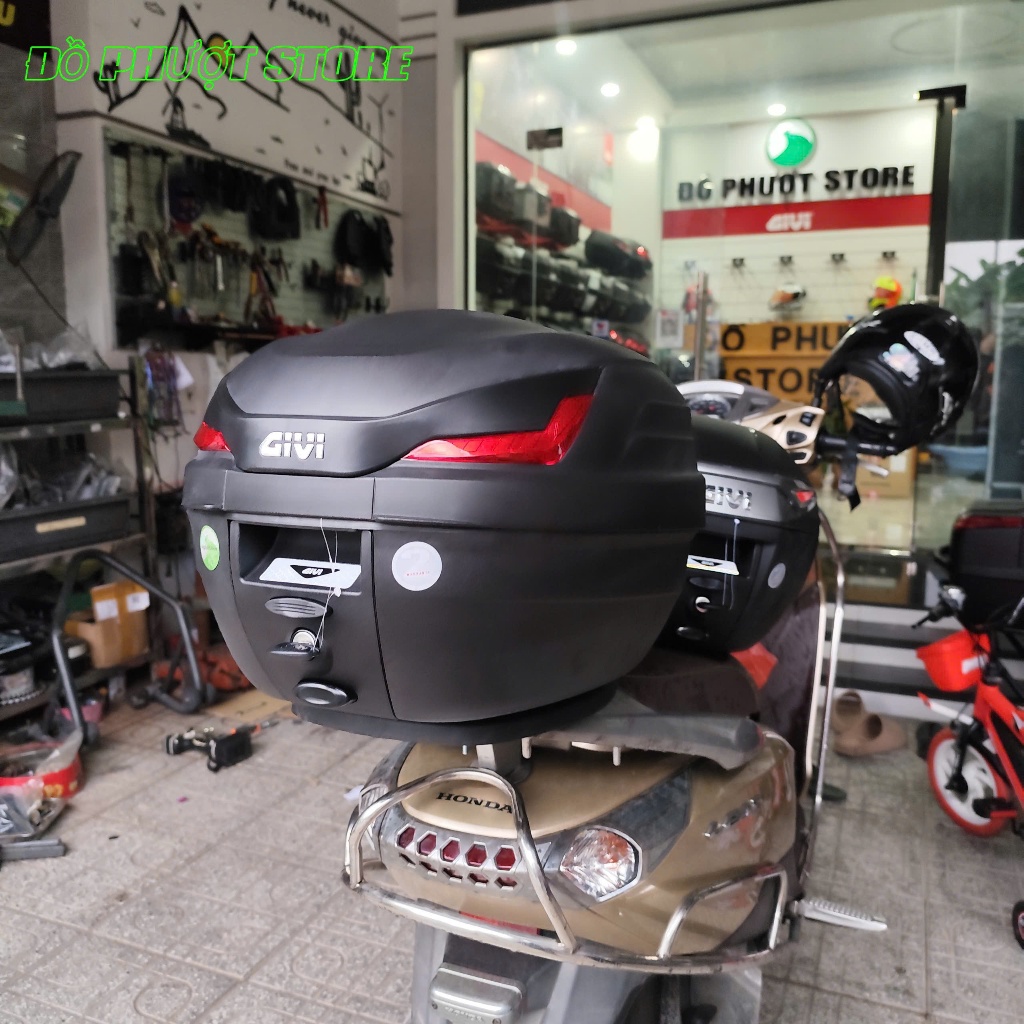 Thùng Givi B27NX Chính Hãng (27L) Cho Xe Lead - Mẫu Thùng Quốc Dân, Kèm Đế, Bảo Hành 2 Năm