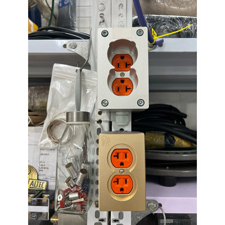 Ổ cắm điện chấu dẹp tiêu chuẩn Mỹ 20A 125V AC