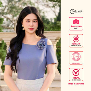 Áo kiểu thiết kế cut-out vai phối hoa nữ tính chất liệu Thun Cotton thương hiệu Thiều Hoa AN4L0860