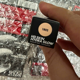 Kem nền Make up forever HD glow 1R02