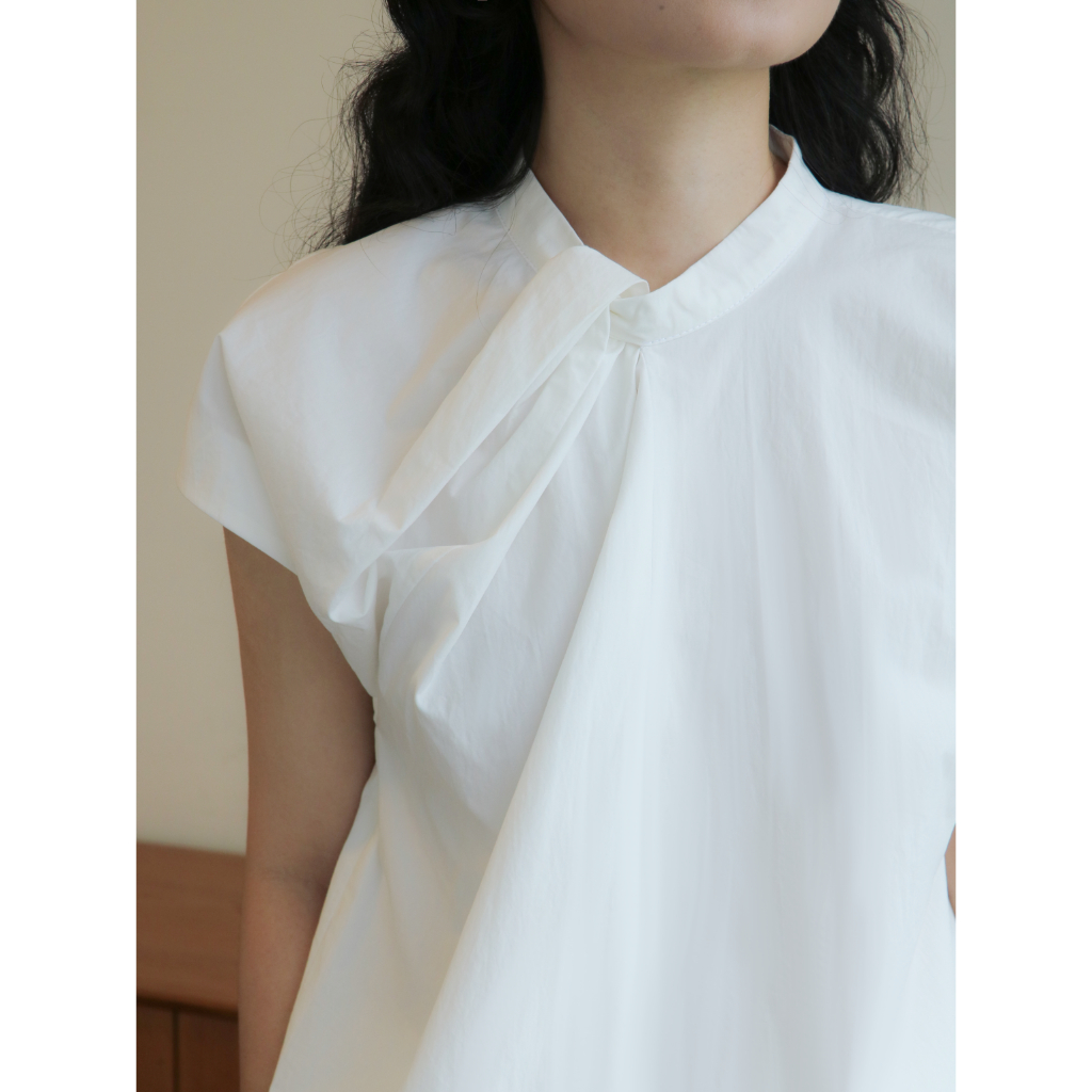 AO'EM STUDIOS | IRIS TOP - Áo Kiểu Nữ Cotton Hàn Cổ Xếp