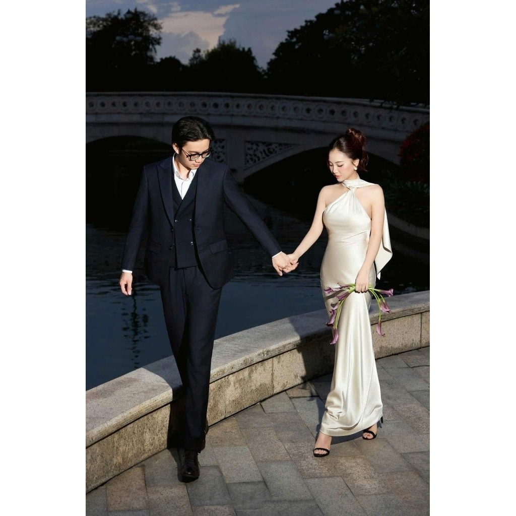 Đầm Lụa Cổ Yếm Hở Lưng Dáng Dài Sang Chảnh Selena Dress Sẵn Mút - Váy Lụa Thiết Kế Cao Cấpsp kĩ | BigBuy360 - bigbuy360.vn