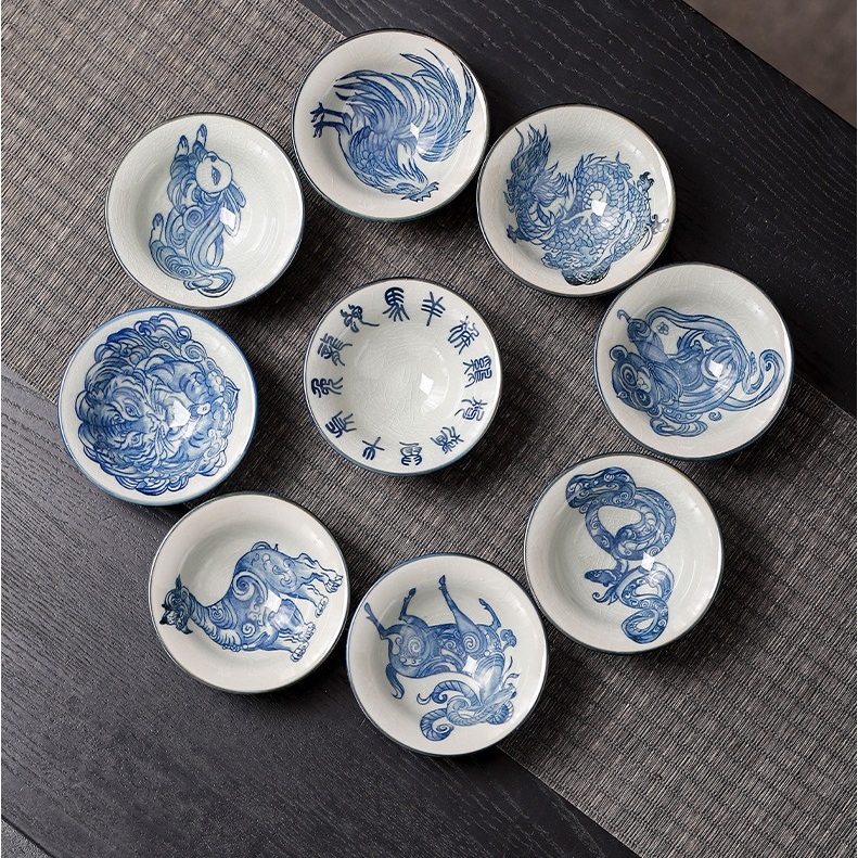 Chén Sứ Cảnh Đức Dùng Thưởng Trà Họa Tiết 12 Con Giáp Dung Tích Từ 50 ml Tới 70 ml