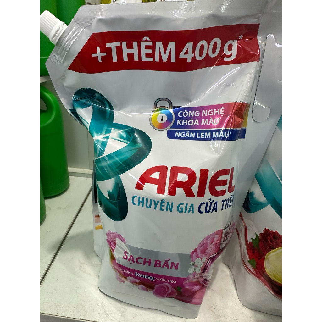 Nước giặt Ariel 2.9kg hương downy nước hoa