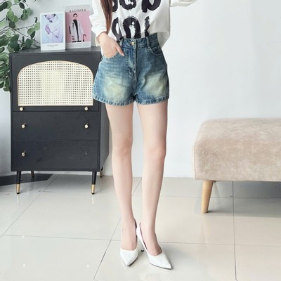 Quần Đùi Nữ 𝐂𝐂𝐇𝐀𝐓 Dáng A Nolita Basic Chất Liệu Jean Cao Cấp Trẻ Trung 15ONJ2011AT
