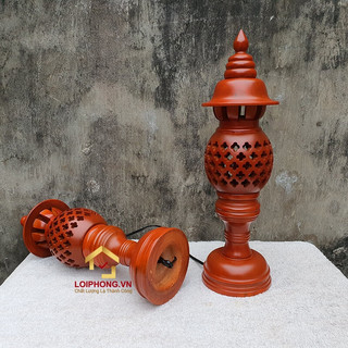 Cặp đèn thờ gỗ cao 41cm