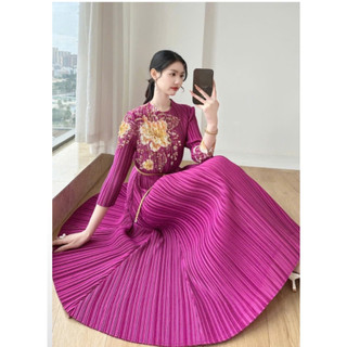  Đầm dáng suông rộng có tay lỡ kèm belt chất vải thun lò xo dập ly có họa tiết hoa thanh lịch - 55Kg.Linh 