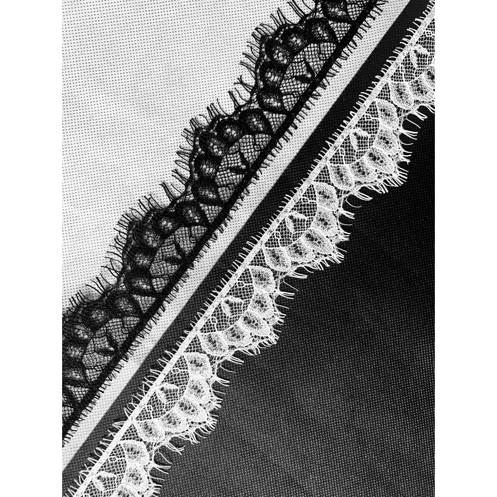 [0158] 3m ren mi một biên biên viền hình sò, khổ 5 cm (đã gồm viền mi)