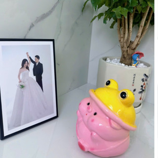 Heo đất tiết kiệm Heo đội mũ ếch cute|  quà tặng, trang trí-Tiệm Heo Hạnh Phúc-THHP06