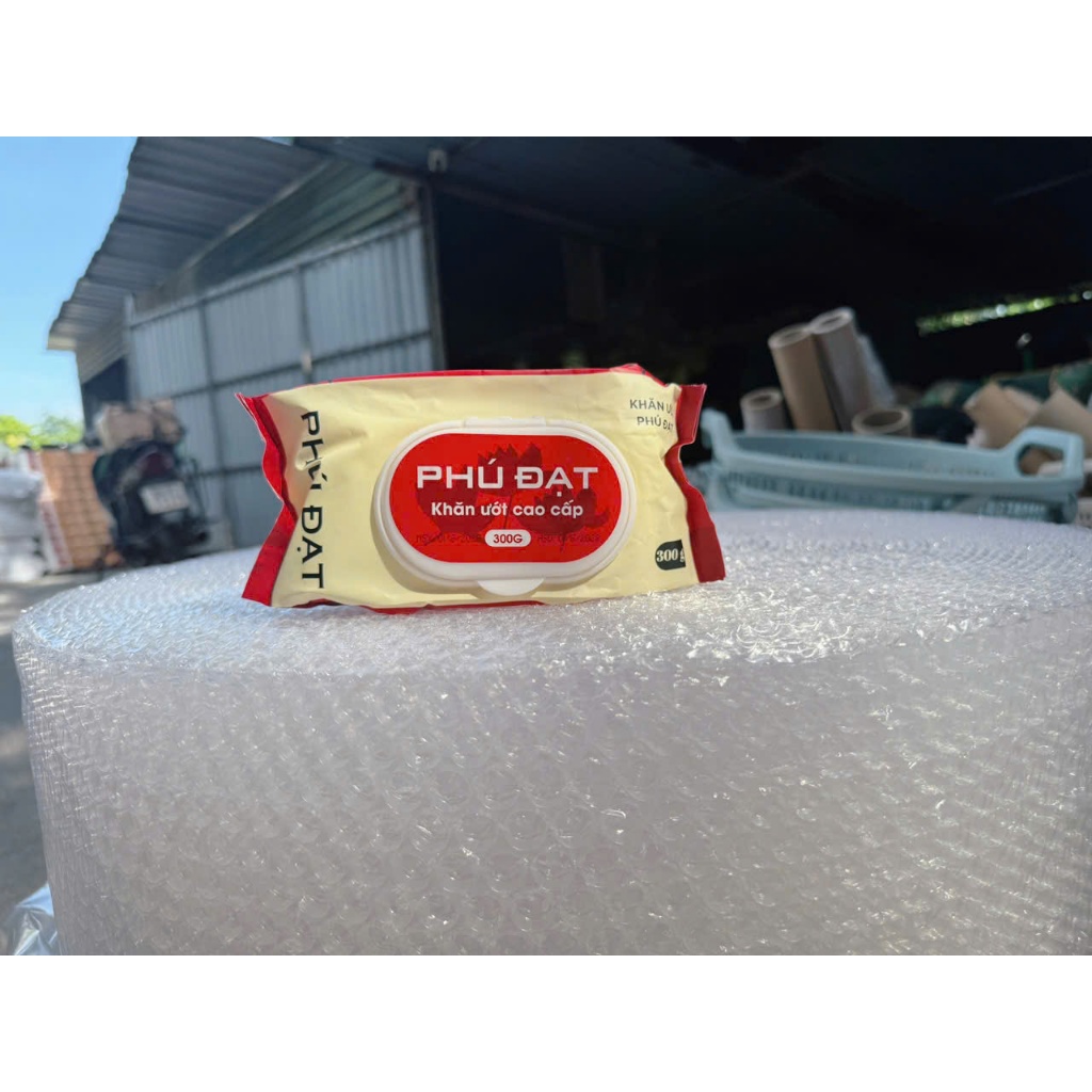 Combo 10 Gói 300 gam  khăn giấy ướt Ames Phú Đạt 3 lớp không cồn an toàn cho da