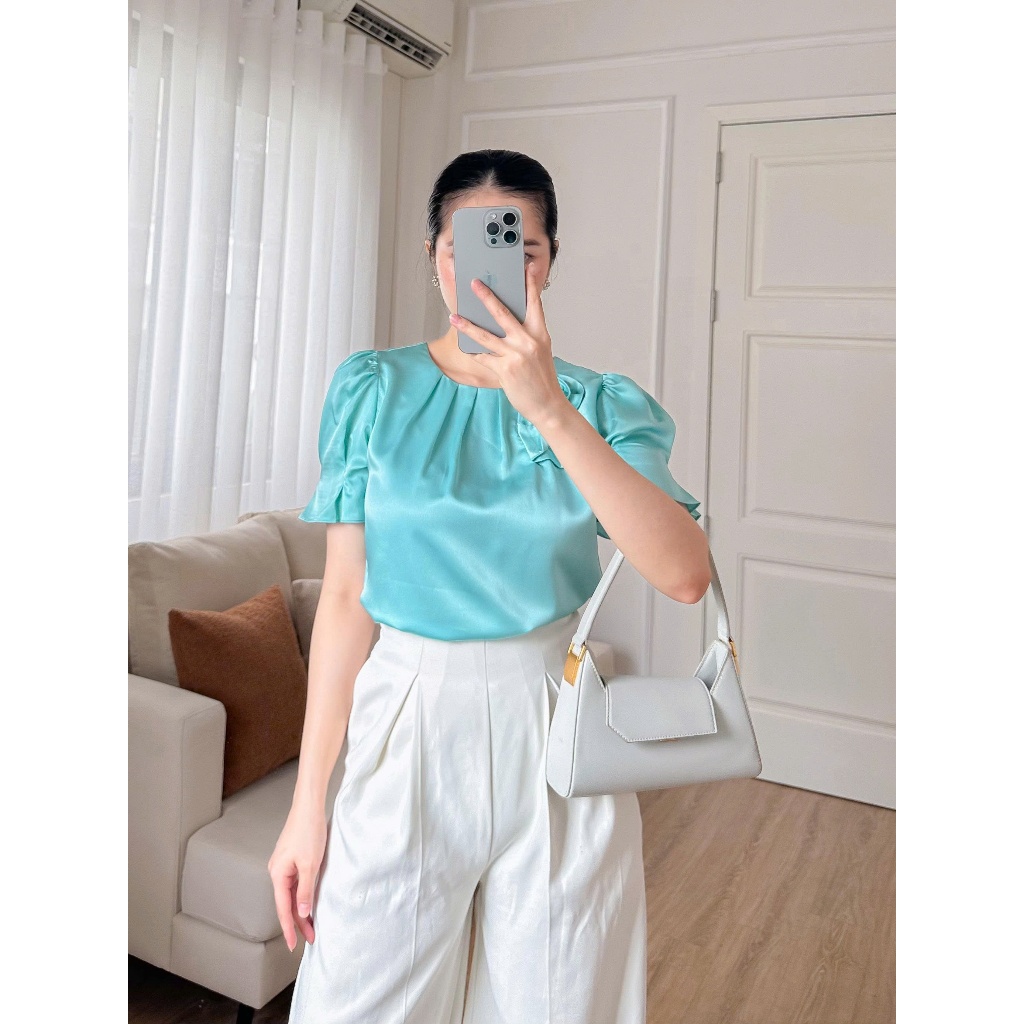 Áo công sở nữ tay ngắn phối hoa nổi thời trang Eden – ASM267