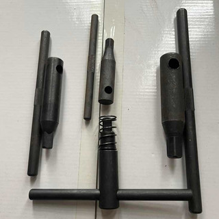  Chìa khóa mở ốc mâm cặp máy tiện CNC 