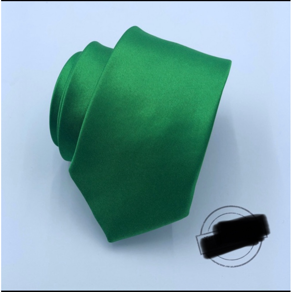 cà vạt xanh lá cây bản 5cm