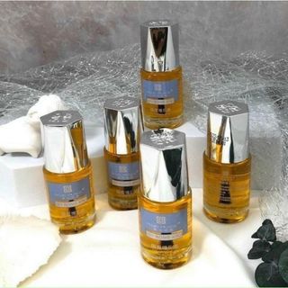 Dầu tháo móng úp, nước tháo móng bột Blue Place - Dầu dưỡng viền móng nhiều dưỡng chất