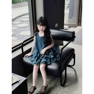 Váy jean xanh đậm chân bèo bé gái