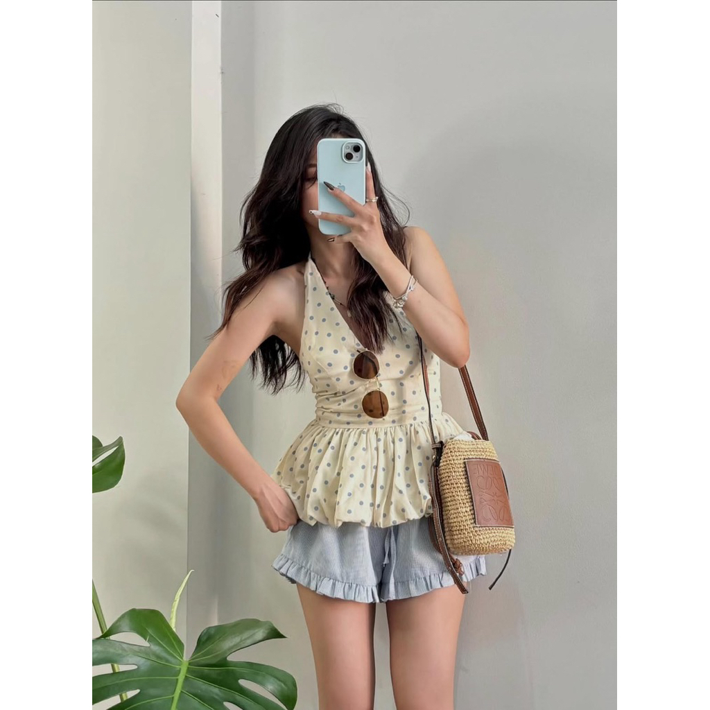 (Sẵn đệm mút) Áo cổ yếm buộc nơ hoạ tiết chấm bi dáng bí phồng hở lưng chun sau DOTTIE TOP | BigBuy360 - bigbuy360.vn