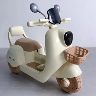 Xe máy điện trẻ em vespa có gương giỏ đẻ đồ bàn đạp chân ga cho bé tự lái tặng kèm sạc mã 1688