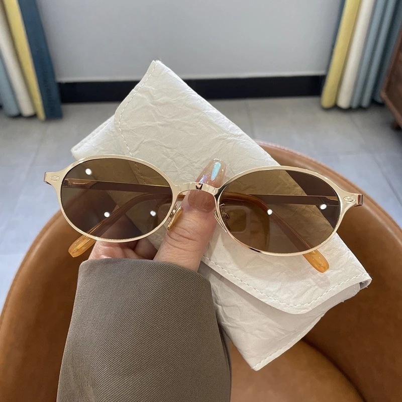 VIEVA Kính râm chống tia cực tím hình bầu dục bằng kim loại cổ điển của Mỹ 2025 dành cho nữ