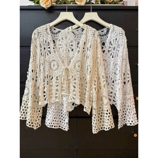 LT - Áo len ren kiểu choàng boho mặc được hai mặt, len đan móc hoạ tiết hoa tay loe bèo 1060