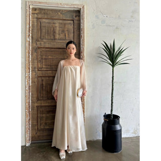 [WEWEAR] Đầm 3 lớp, có dây vai và tặng kèm áo choàng chất liệu tơ ( corset ngực, lót cotton, lụa, tơ hàn) QUINN DRESS