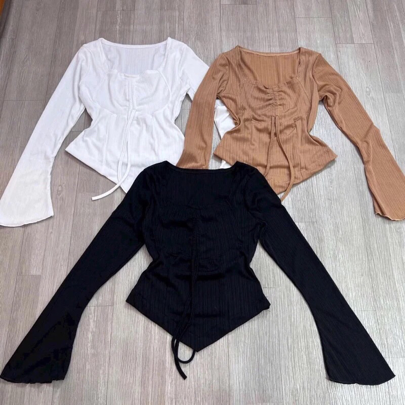 Áo croptop tay dài loe cổ U sang A330