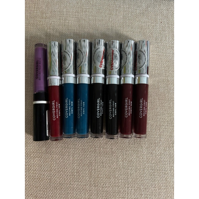 Authentic100%]Thanh lý Son Lì Bóng CoverGirl Melting Pout Vinyl Vow