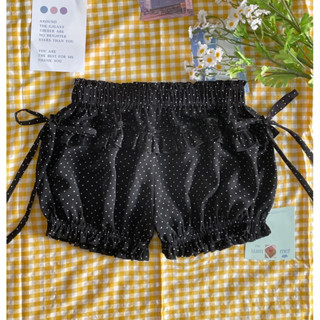 (sẵn đen trơn)PEKO HELLO - Quần short bí nhún thắt nơ đen chấm bi Plum shorts