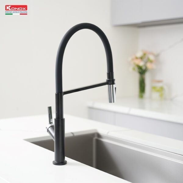 Vòi rửa bát thân mềm Tema Black, Vòi rửa bát KONOX chính hãng