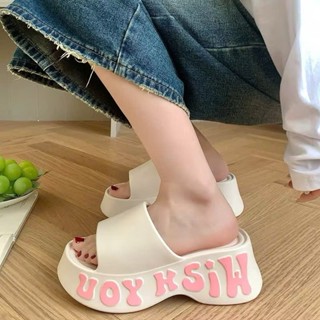 Dép Bánh Mì Nữ Quai Ngang Đế Cao 6cm Họa Tiết Nổi Cá Tính Thời Trang