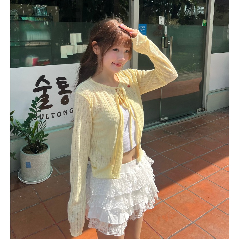 Áo cardigan MONÁ áo khoác nữ mỏng nhẹ trang trí trái tim - LOOPIE CARDIGAN | BigBuy360 - bigbuy360.vn